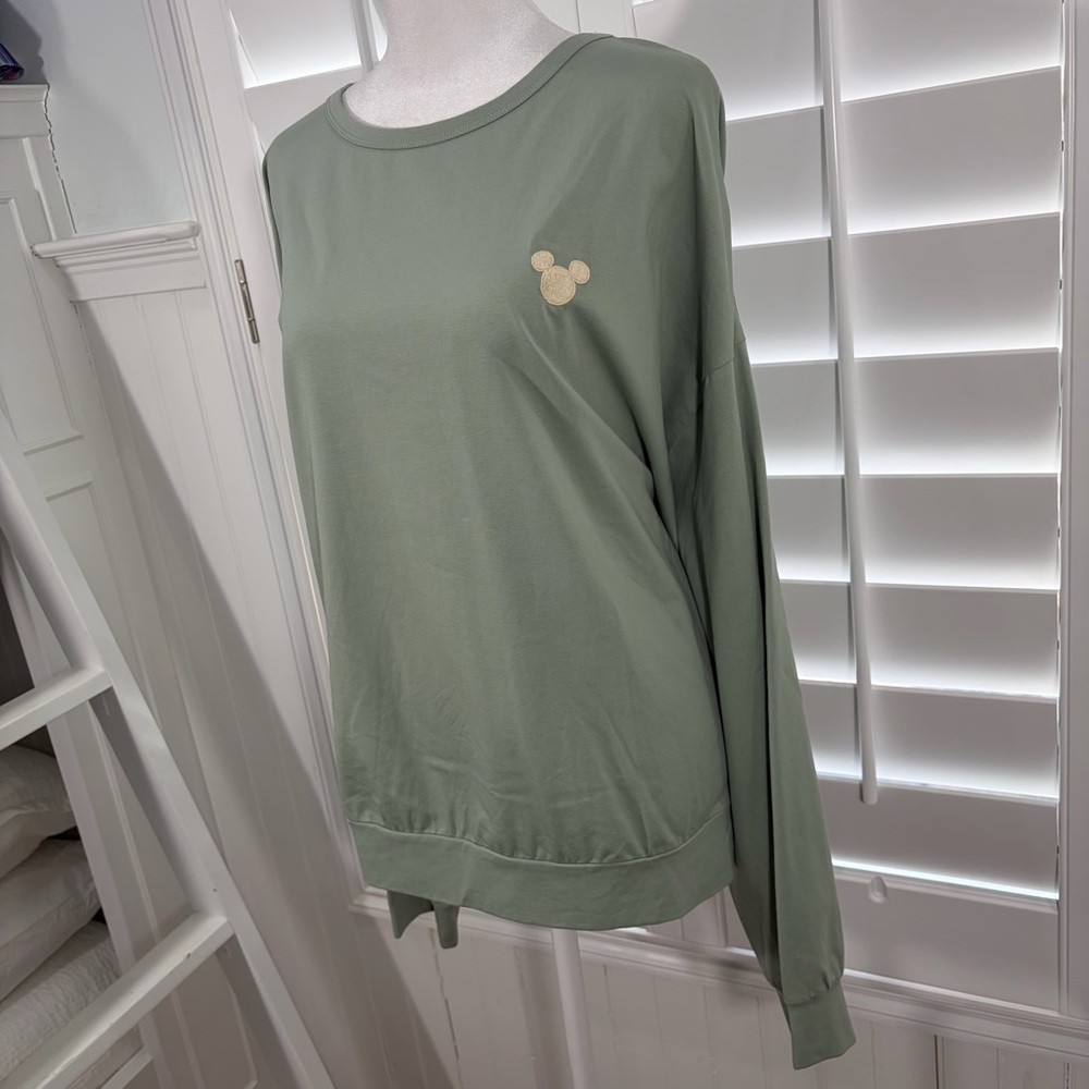 NWT Disney Sage Green Mickey Sweatshirt (2X)